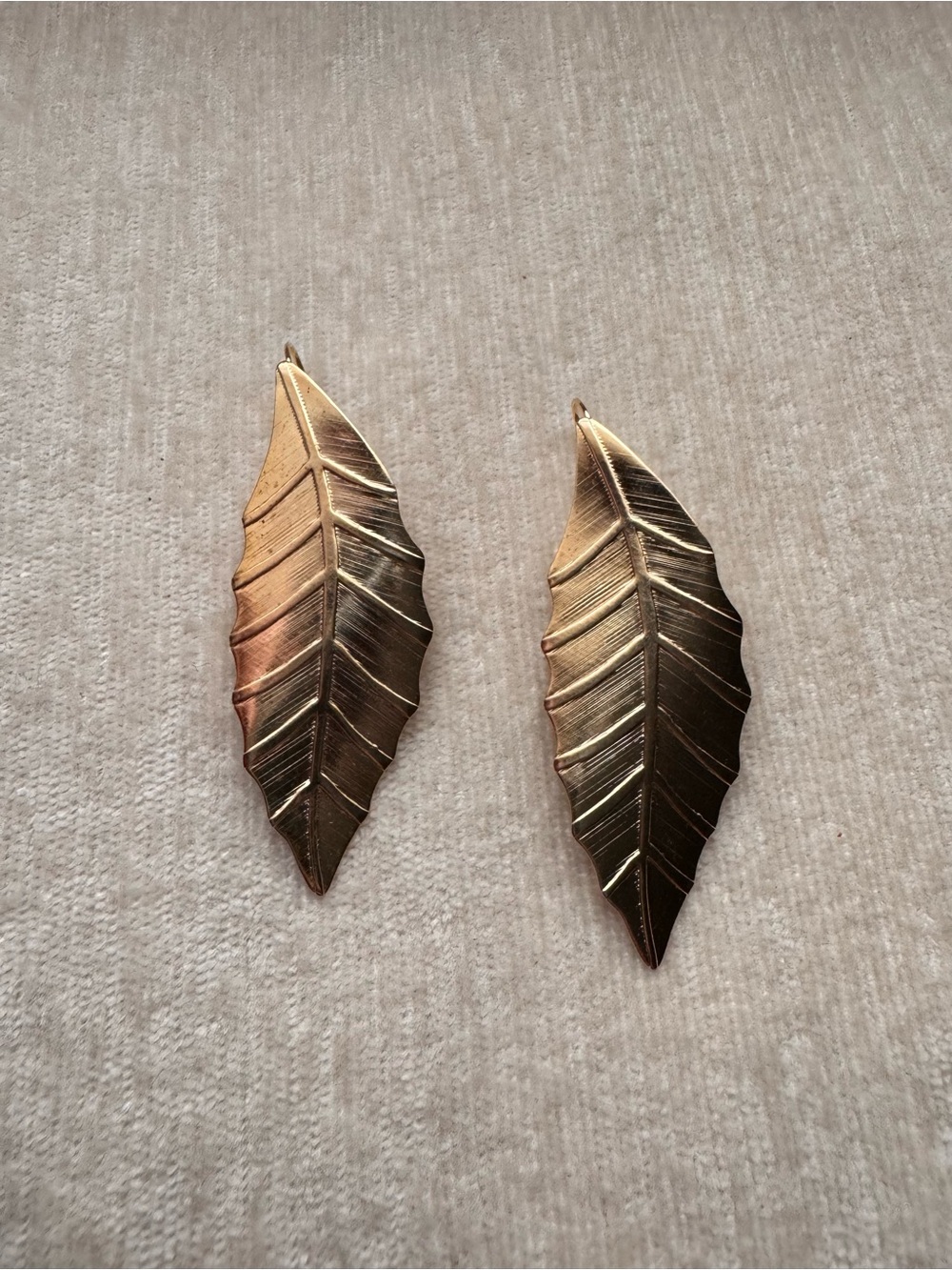 🛍️3/$35🛍️ Vintage Gold Leaf Drop Earrings